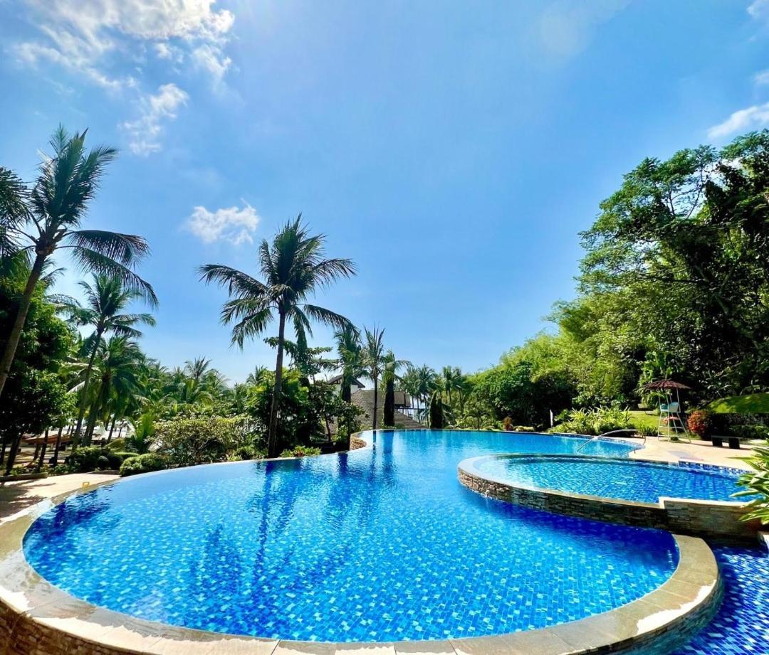 Casa Amores: Camaya Coast Mariveles Bagian luar foto